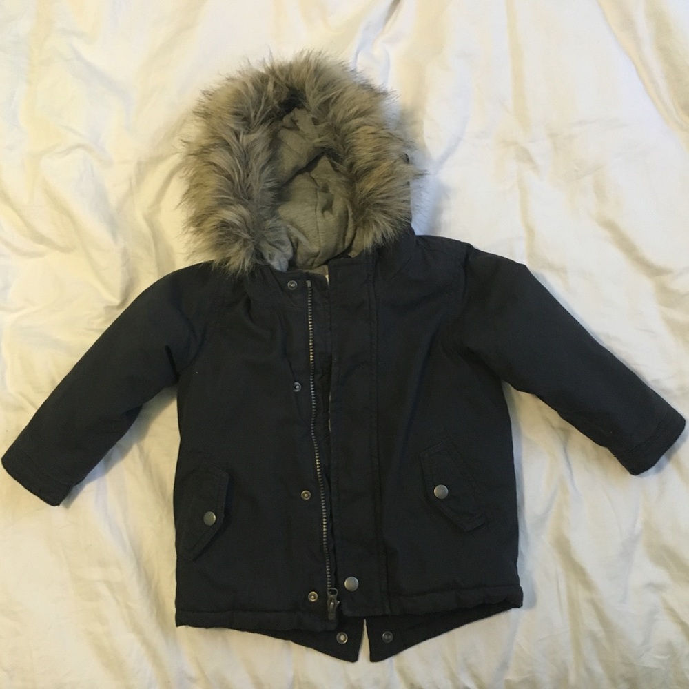 Size 3T gray winter parka coat with fake fur hood